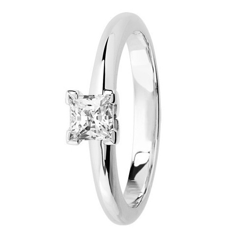 Bague solitaire diamant serti 4 griffes en Platine Bague solitaire diamant serti 4 griffes en Platine